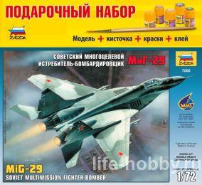 7208  - -29 / Soviet fighter-bomber MIG-29